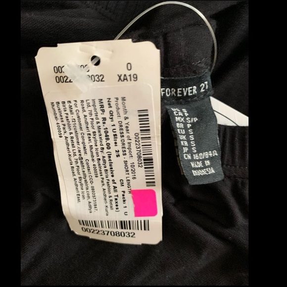 Black dress - Picture 3 of 3